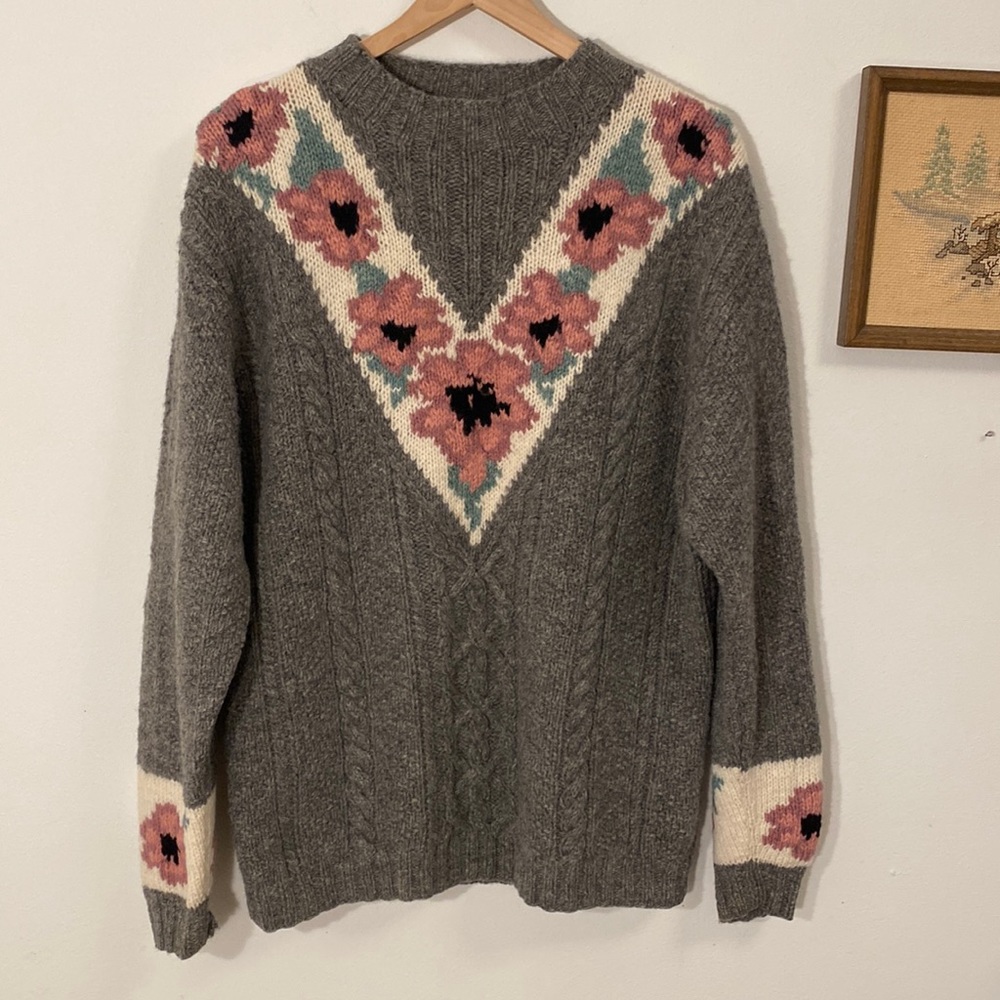 All Week Long Flower 100% Shetland Wool Crewneck Sweater